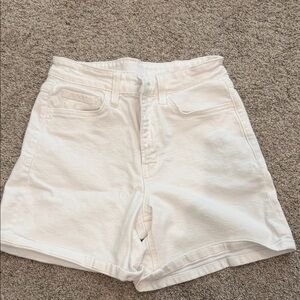 Elegant White High Waist Women's Shorts